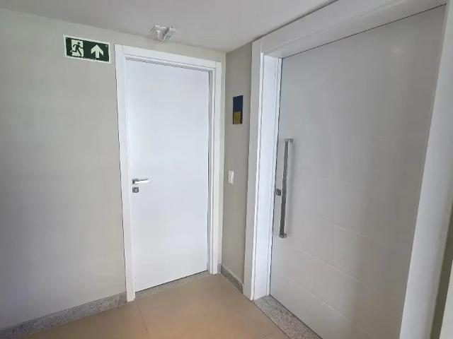 Apartamento para Venda em Salvador/BA Paralela 4 Quartos