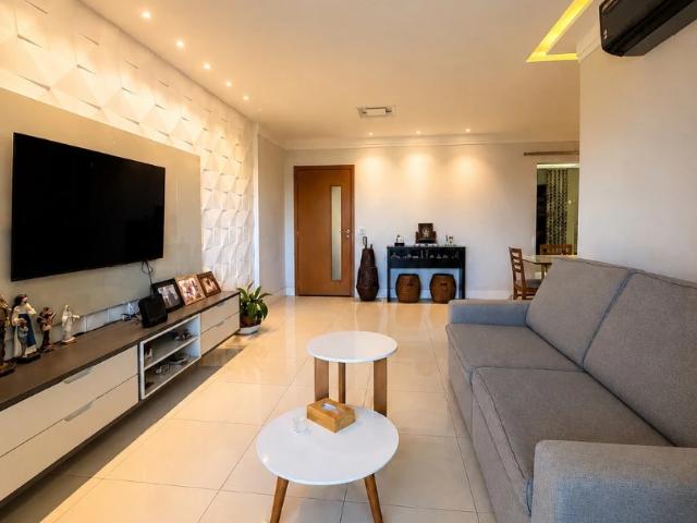Apartamento para Venda em Salvador/BA Pituaçu 4 Quartos
