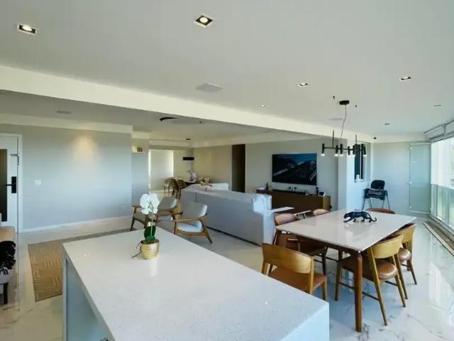 Apartamento para Venda em Salvador/BA Pituaçu 4 Quartos