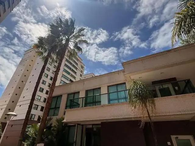 Apartamento para Venda em Salvador/BA Pituaçu 4 Quartos