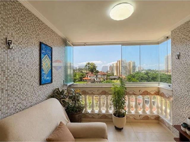 Apartamento para Venda em Salvador/BA Pituaçu 3 Quartos