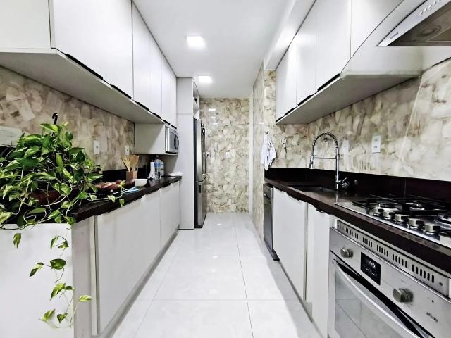 Apartamento para Venda em Salvador/BA Pituaçu 3 Quartos