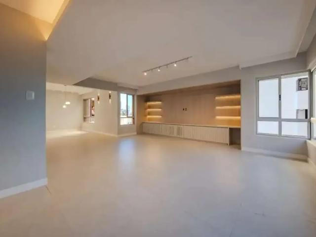 Apartamento para Venda em Salvador/BA Pituba 3 Quartos