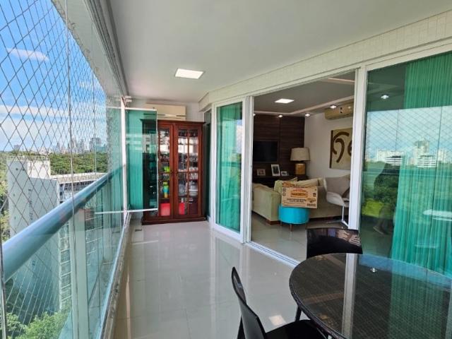 Apartamento para Venda em Salvador/BA Pituba 3 Quartos