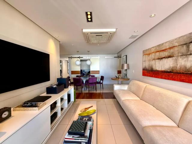 Apartamento para Venda em Salvador/BA Pituba 3 Quartos