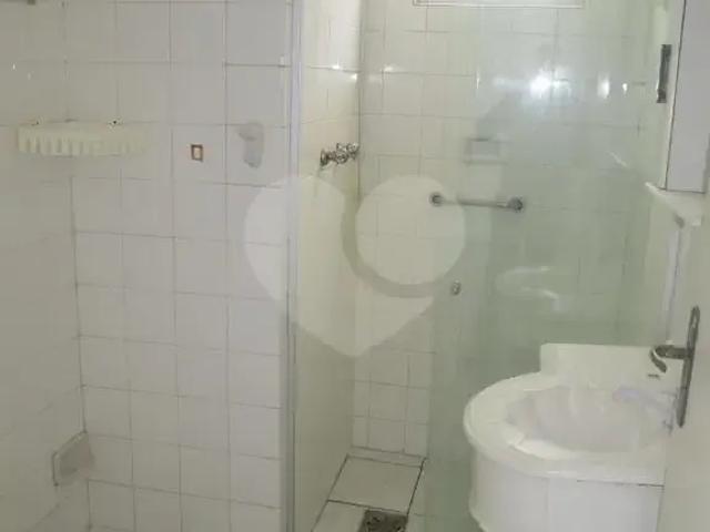 Apartamento para Venda em Salvador/BA Pituba 3 Quartos