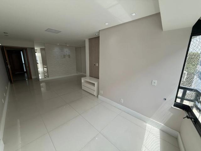 Apartamento para Venda em Salvador/BA Pituba 3 Quartos