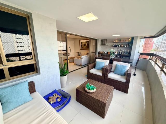 Apartamento para Venda em Salvador/BA Pituba 3 Quartos