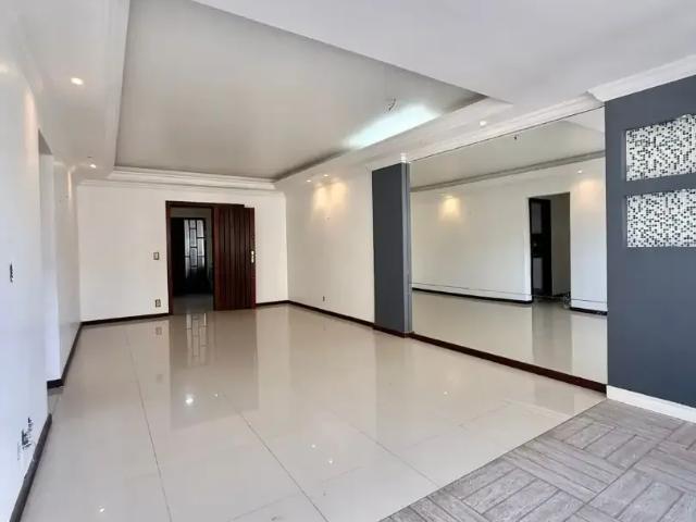 Apartamento para Venda em Salvador/BA Pituba 3 Quartos