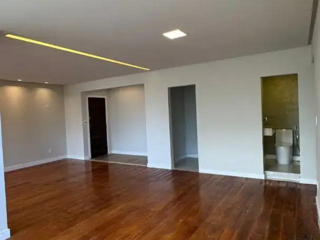 Apartamento para Venda em Salvador/BA Pituba 4 Quartos