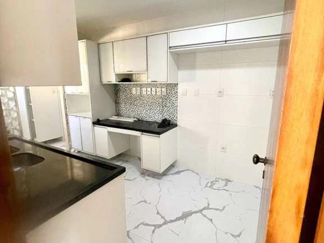 Apartamento para Venda em Salvador/BA Pituba 4 Quartos