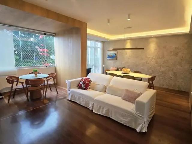 Apartamento para Venda em Salvador/BA Pituba 4 Quartos