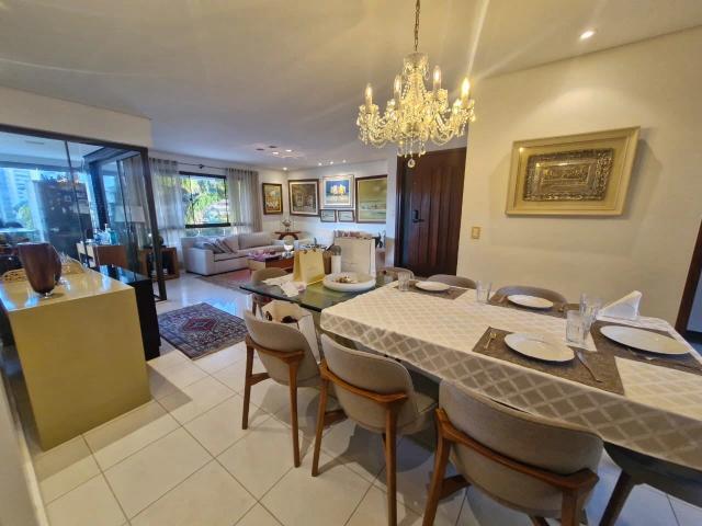 Apartamento para Venda em Salvador/BA Pituba 4 Quartos