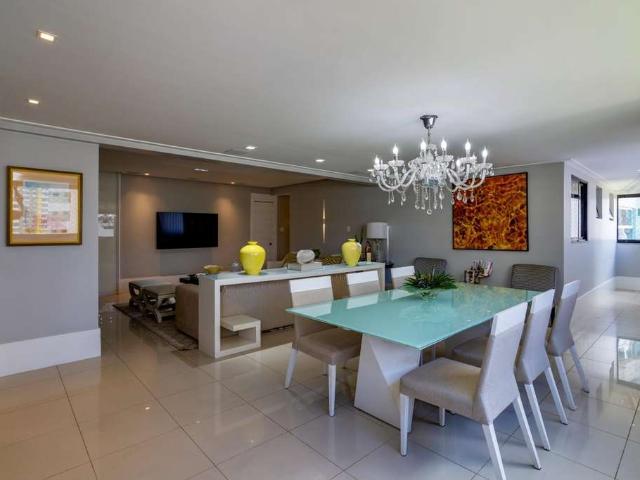 Apartamento para Venda em Salvador/BA Pituba 4 Quartos