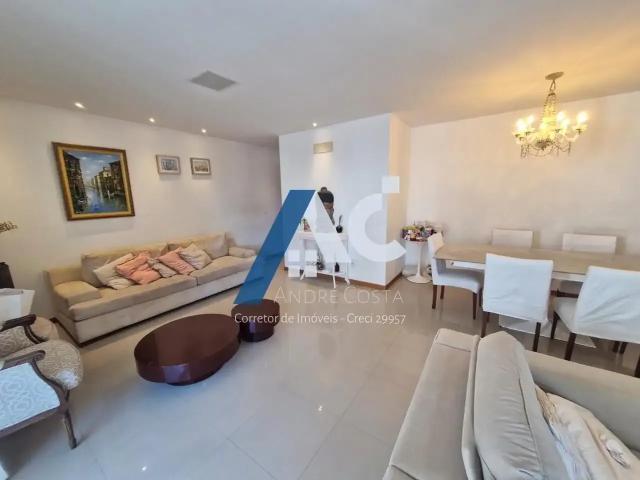 Apartamento para Venda em Salvador/BA Pituba 5 Quartos