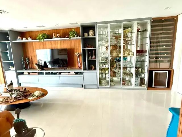 Apartamento para Venda em Salvador/BA Piatã 4 Quartos