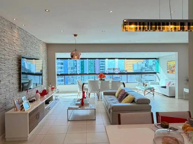 Apartamento para Venda em Salvador/BA Vitória 4 Quartos