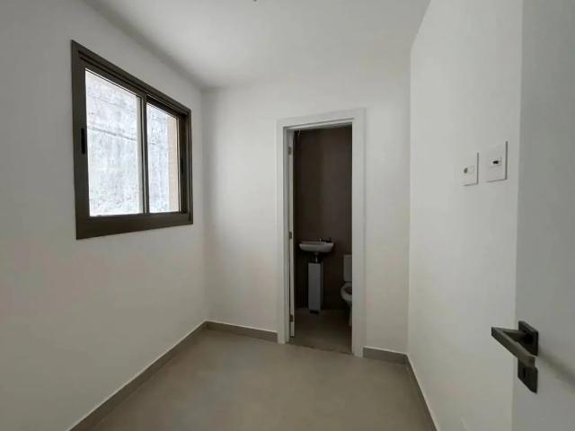 Apartamento para Venda em Salvador/BA Vitória 4 Quartos