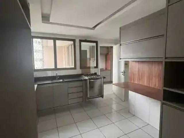Apartamento para Venda em Salvador/BA Vitória 4 Quartos