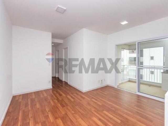 Apartamento para venda em Santa Maria de 65.00m² com 3 Quartos, 1 Suite e 2 Garagens