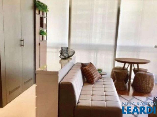 Apartamento para Venda em Santana de Parnaíba/SP Tamboré 1 Quartos