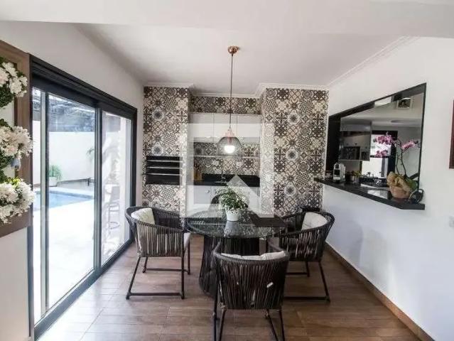 Apartamento para Venda em Santana de Parnaíba/SP Alphaville 4 Quartos