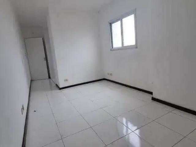 Apartamento para Venda em Santo André/SP Parque Jaçatuba 2 Quartos