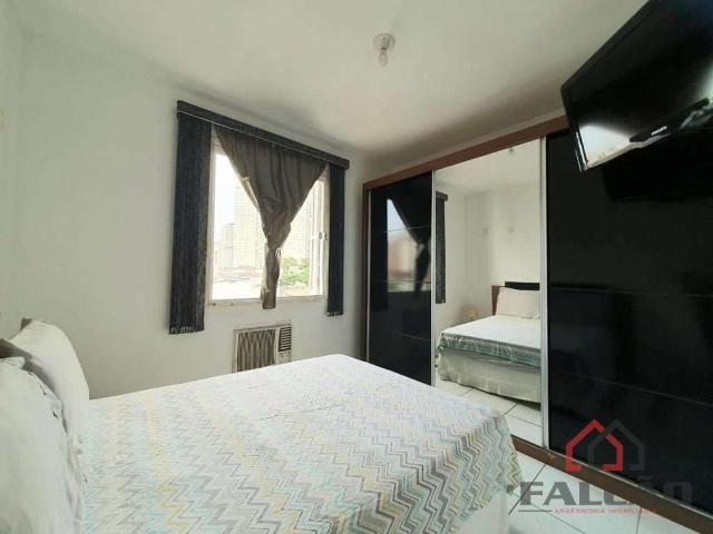 Apartamento para Venda em Santos/SP Marapé 2 Quartos