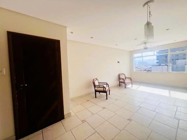 Apartamento para Venda em Santos/SP Embaré 2 Quartos