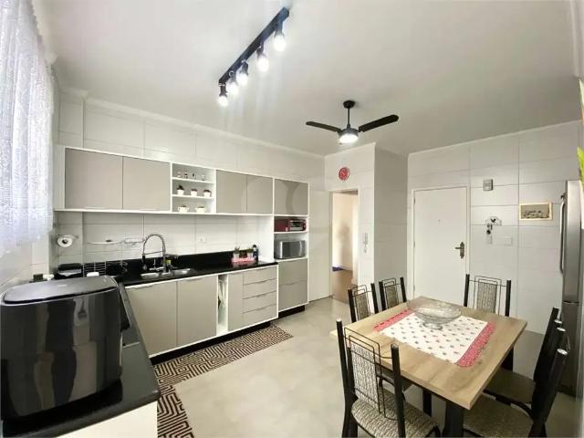 Apartamento para Venda em Santos/SP Embaré 3 Quartos