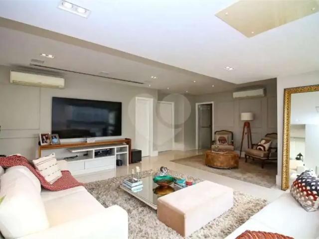 Apartamento para Venda em Santos/SP Gonzaga 4 Quartos