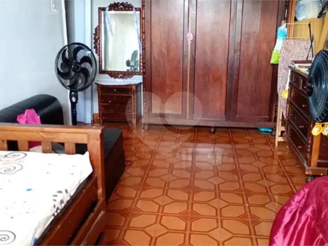 Apartamento para Venda em Santos/SP Paquetá 2 Quartos