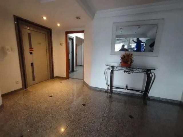 Apartamento para Venda em Santos/SP Ponta da Praia 2 Quartos