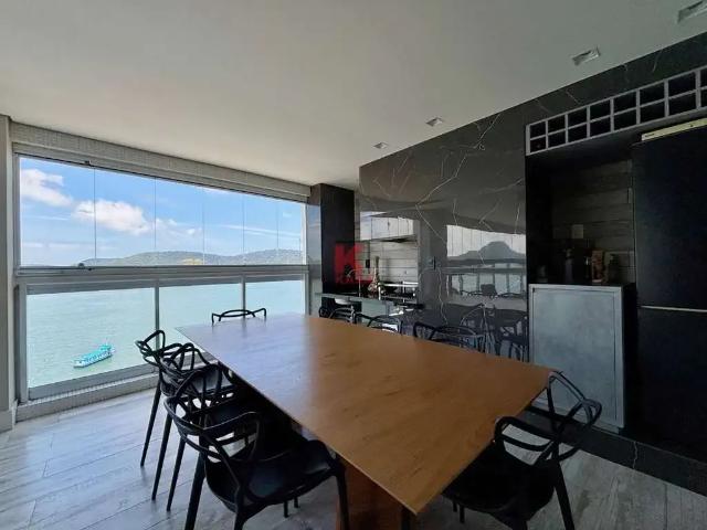 Apartamento para Venda em Santos/SP Ponta da Praia 4 Quartos