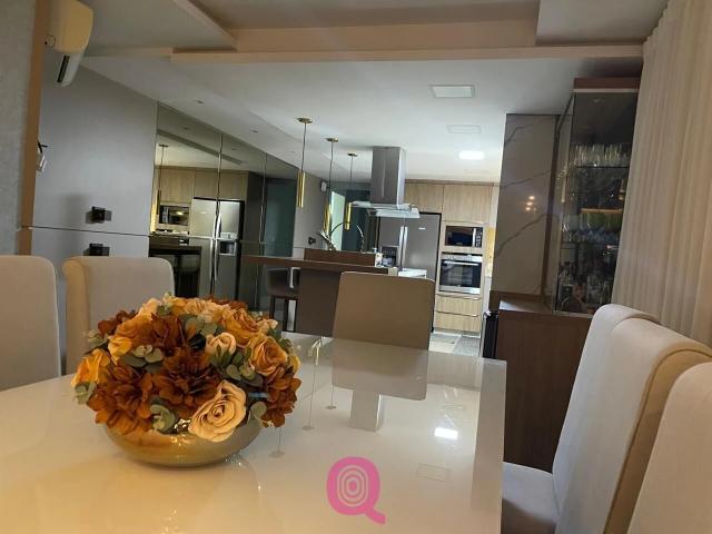 Apartamento para Venda em Tubarão/SC Centro 4 Quartos