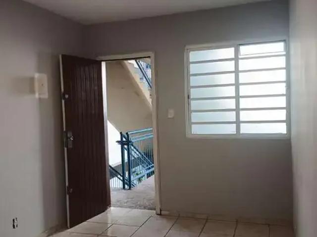 Apartamento para Venda em Taboão da Serra/SP Parque Laguna 2 Quartos