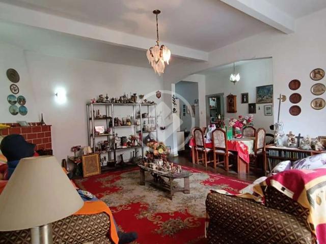 Apartamento para Venda em Teresópolis/RJ Alto 5 Quartos