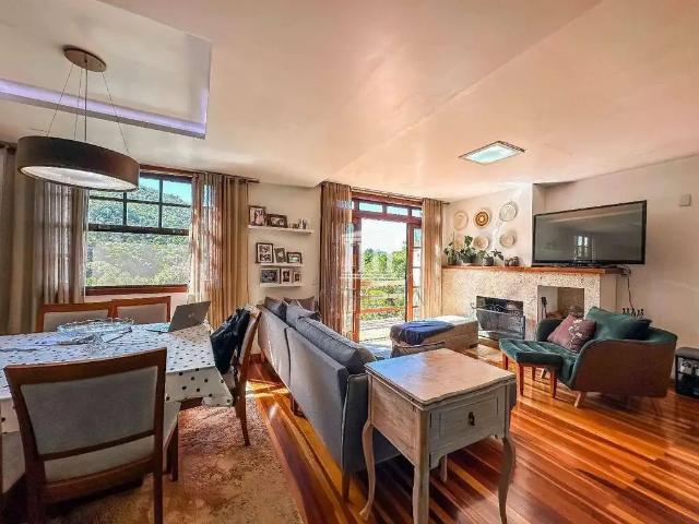 Apartamento para Venda em Teresópolis/RJ Albuquerque 3 Quartos