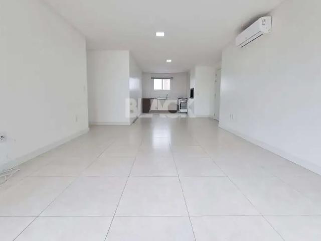 Apartamento para Venda em Torres/RS Centro 3 Quartos