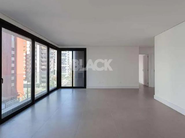 Apartamento para Venda em Torres/RS Centro 3 Quartos