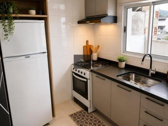 Apartamento para Venda em Ubatuba, Estufa II, 2 dormitórios, 1 banheiro, 1 vaga