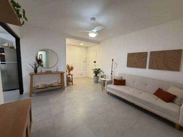 Apartamento para Venda em Ubatuba/SP Itaguá 2 Quartos