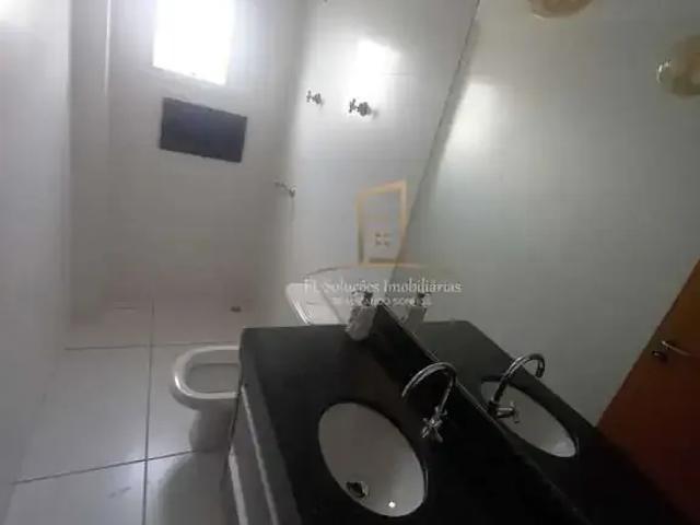 Apartamento para Venda em Uberlândia/MG Tubalina 3 Quartos