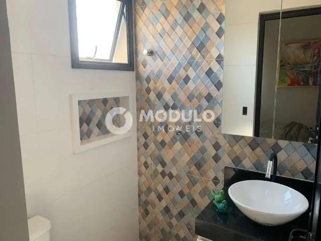 Apartamento para Venda em Uberlândia/MG Umuarama 2 Quartos