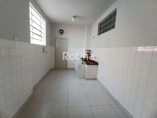 Apartamento para Venda em Uberlândia/MG Centro 3 Quartos