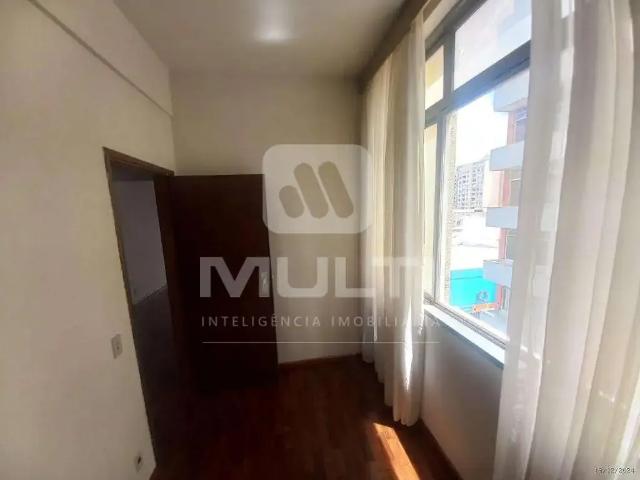 Apartamento para Venda em Uberlândia/MG Centro 4 Quartos