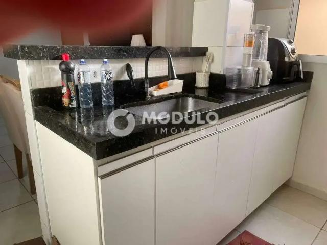 Apartamento para Venda em Uberlândia/MG Laranjeiras 2 Quartos