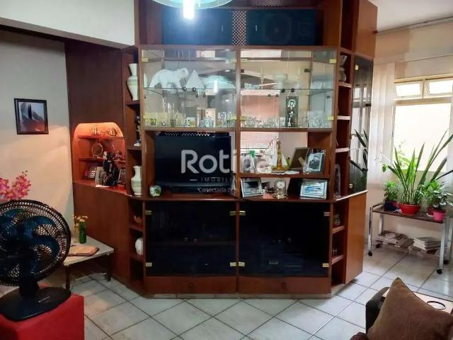 Apartamento para Venda em Uberlândia/MG Santa Maria 3 Quartos