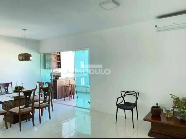 Apartamento para Venda em Uberlândia/MG Santa Mônica 4 Quartos