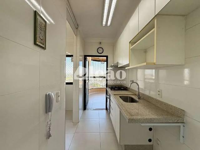 Apartamento para Venda em Valinhos/SP Vila Olivo 3 Quartos